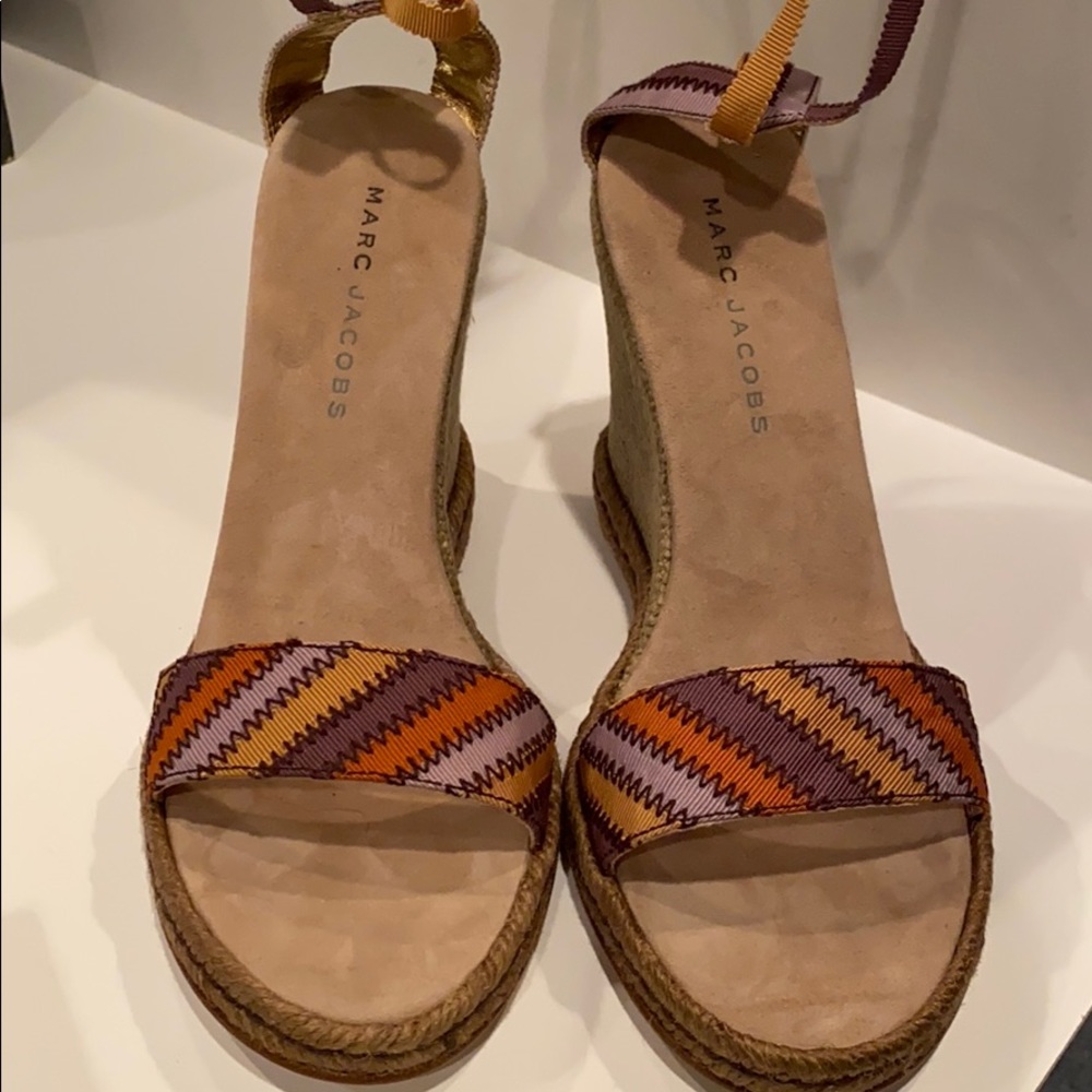 NEVER WORN- Marc Jacobs Wedges